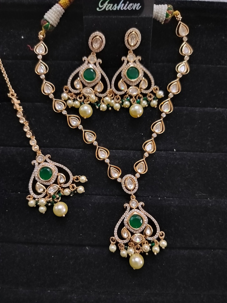 [KUNHEAV93] Tyani kundan set gni 23 cno