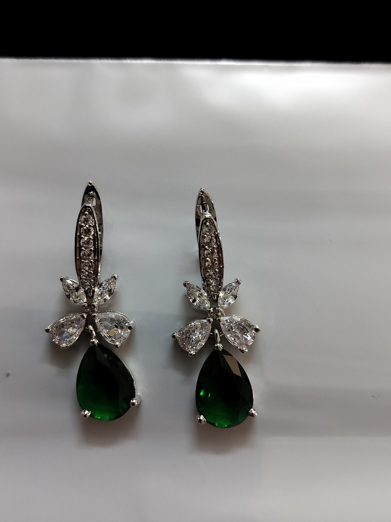 [KUN101] Premium ad earrings vaci 5 cno