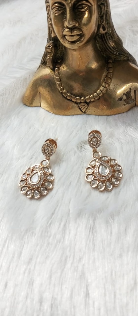 Tyani kundan earrings ak 5 cno
