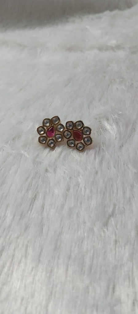 [STUDS13] Tyani kundan stud kelta 6 cno