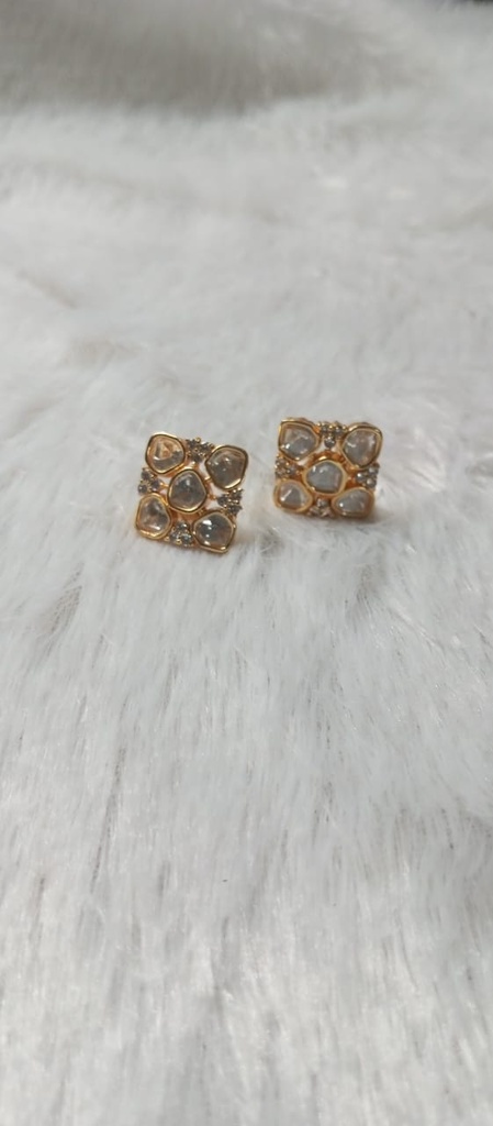 [STUDS21] Tyani kundan stud ak 33 cno
