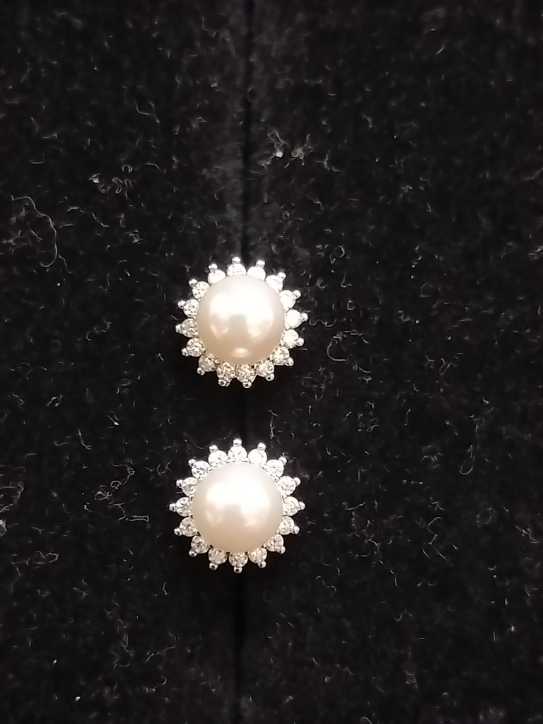 [STUDS53] Premium ad pearl stud vaci 3 cno