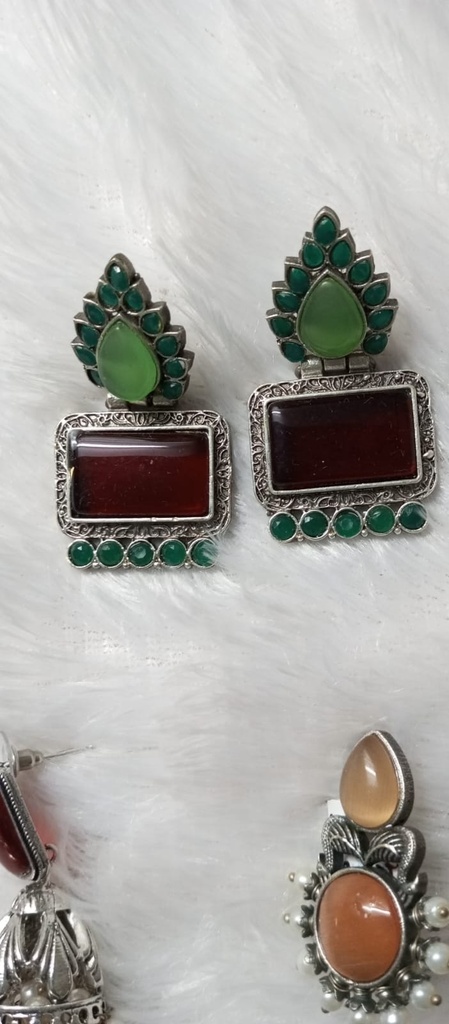 Monalisa stone earrings kelta 25 cno