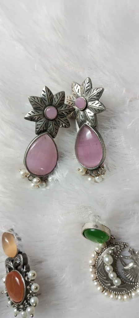 Monalisa stone earrings se 25 cno