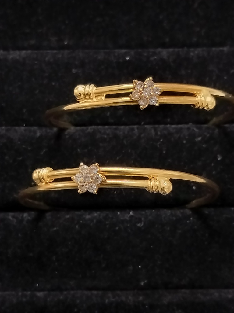 Ri 15 cno 2/4 size bangles