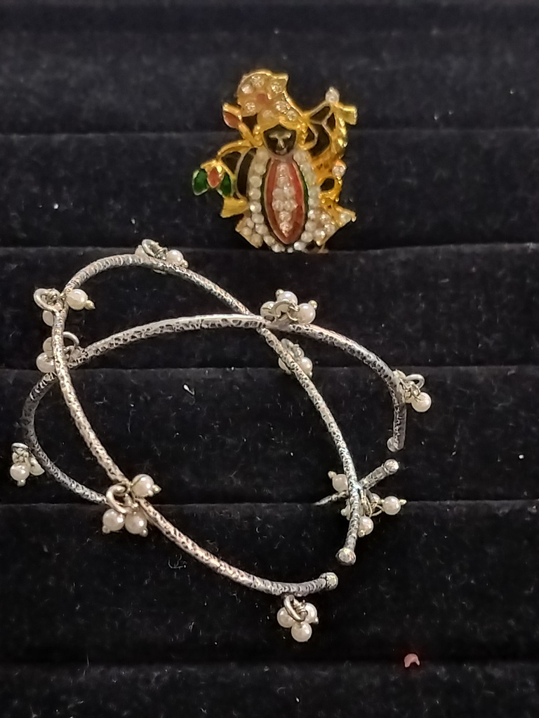 [BAN59] Brass bangles sem 15 cno