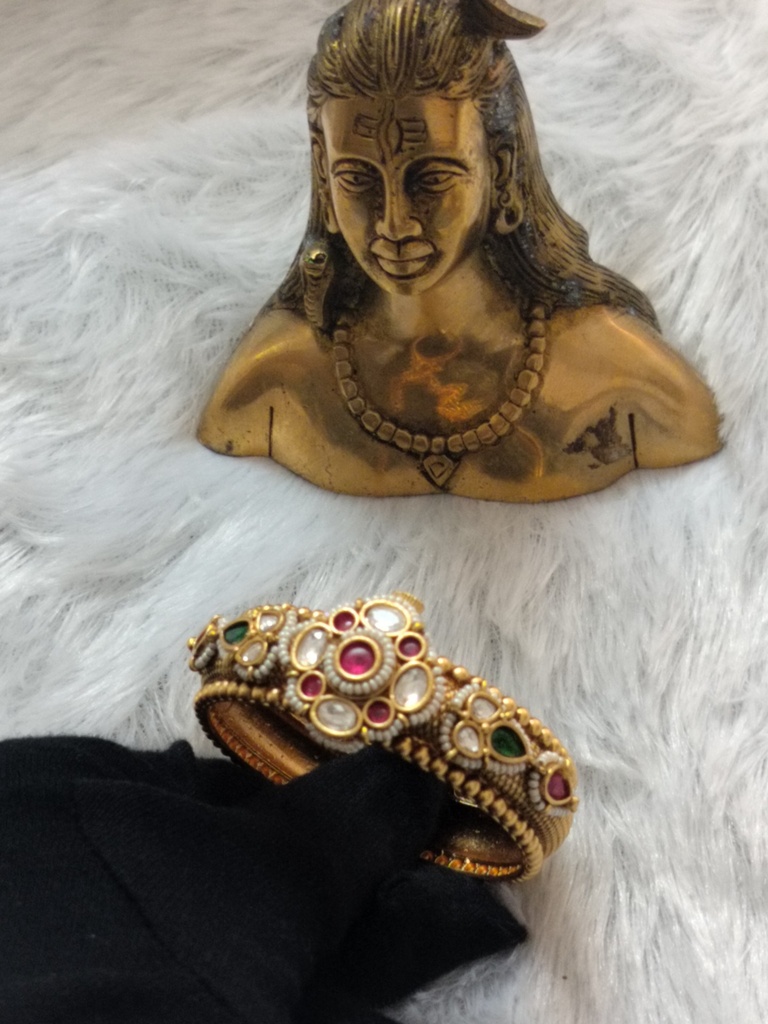 [BAN72] Heritage bangle one pcs vaci 7 cno