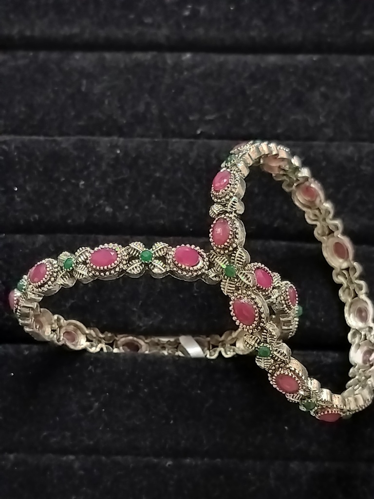 [BAN85] Silver replica bangles 2/4 ju 25 cno