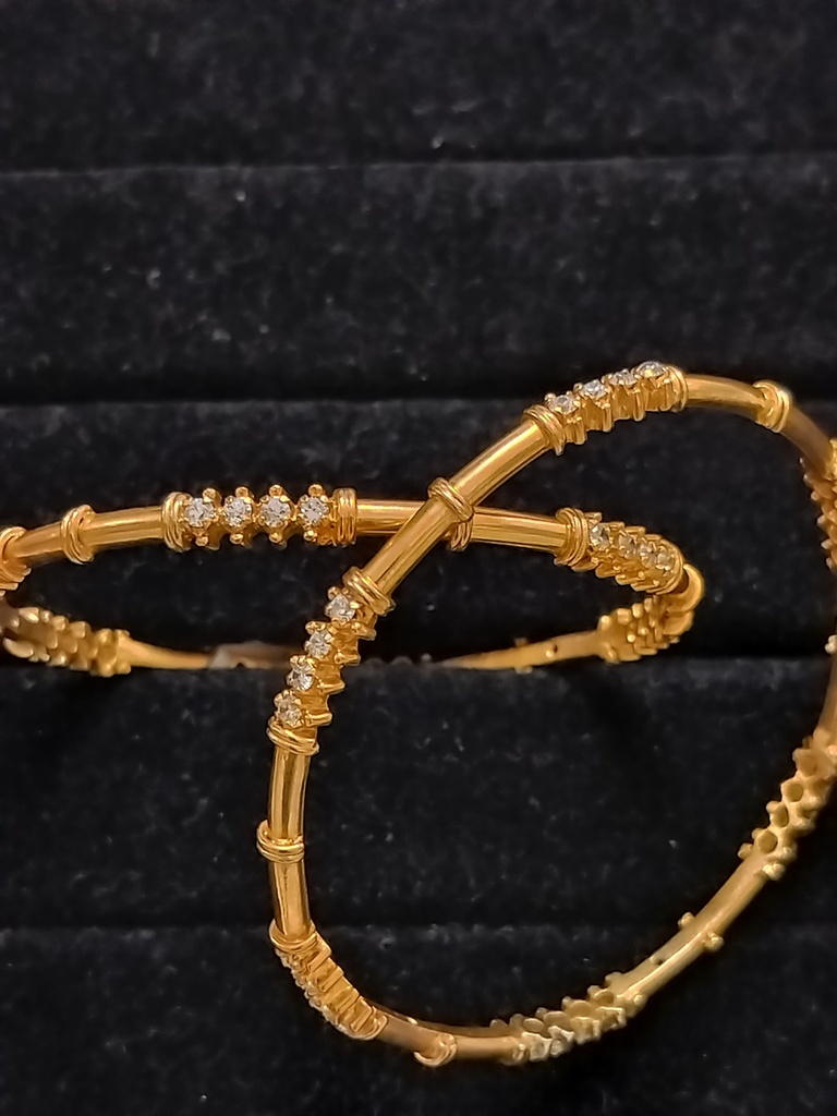 Bh 2/6 ad bangles 5 cno
