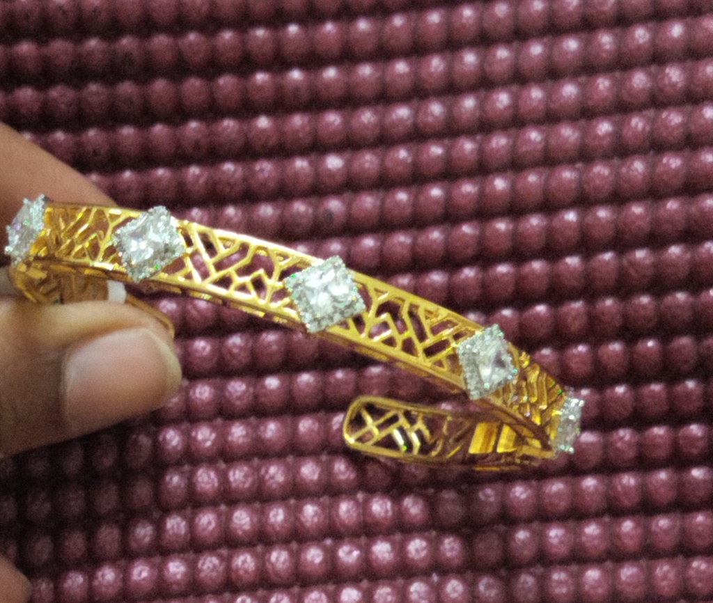 Me 7 premium ad bracelet 10