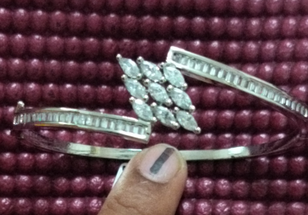 Vac 5 cno premium ad bugget bracelet 9