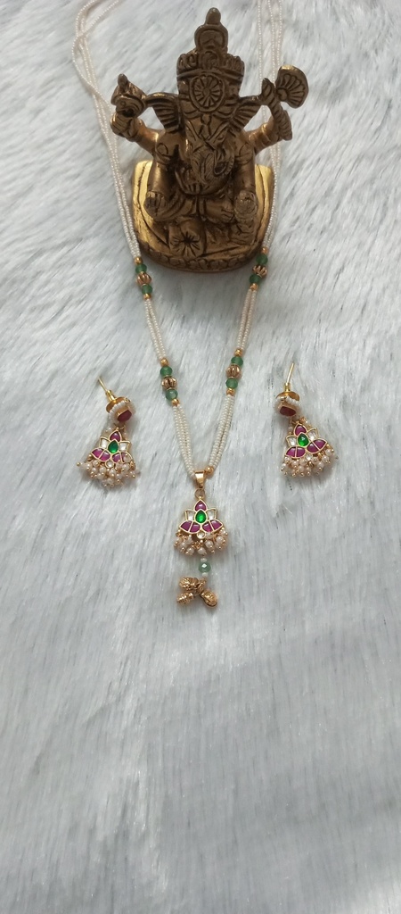 [DELPEN117] Premium kundan pendant set shita 13 cno