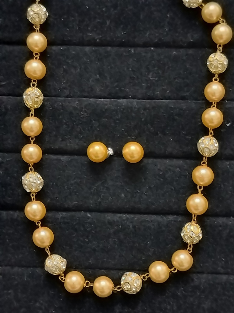 [DELPEN149] Tanjore with shell pearl mala 9 cno