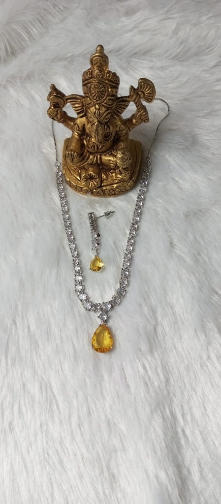 Yellow doublet stone pendant set rr8