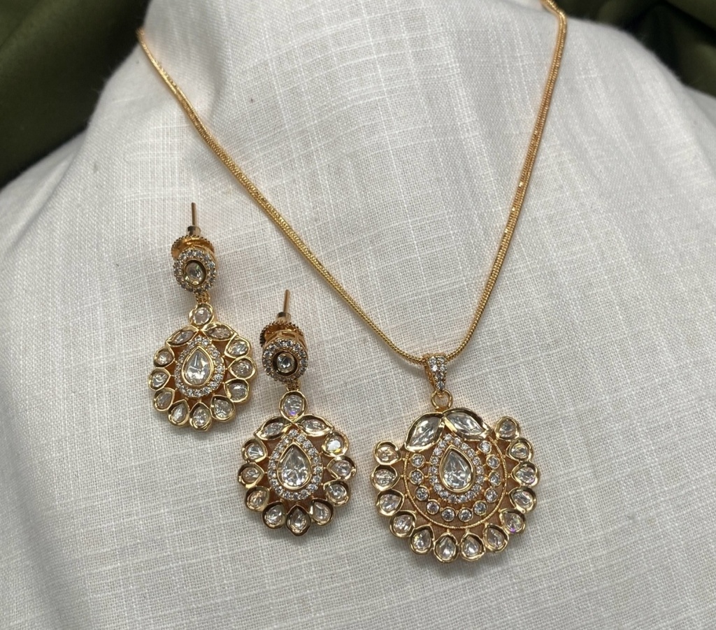 [DELPEN174] Tyani kundan set ak 7 cno 12