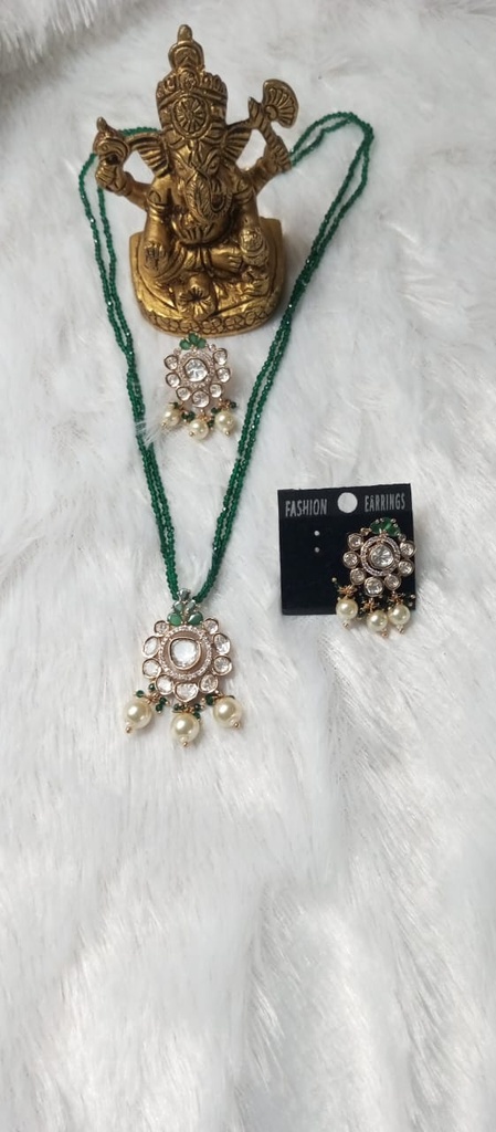 Tyani kundan with hydro mala stsy 11